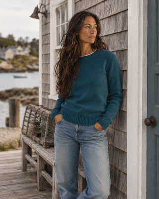 Pendleton Woolen Mills PENDLETON Relaxed Shetland Collection Crew Sweater - Deep Teal Heather | Après Sea Ranch