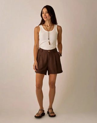 CARVE DESIGNS Suki Linen Short - Coffee Chambray | Après Sea Ranch