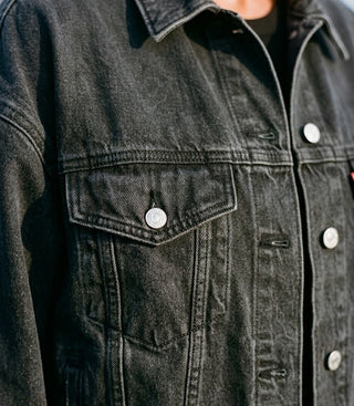 LEVI'S 90s Trucker Jacket - Road Less Traveled (view 3) | Après Sea Ranch