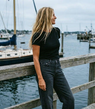 LEVI'S Middy Loose Boot Jeans - Wandering Spirit Clean (view 2) | Après Sea Ranch