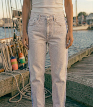 LEVIS Superlow Loose Jean - Rose Water 94/Pink (view 3) | The Salty Babe