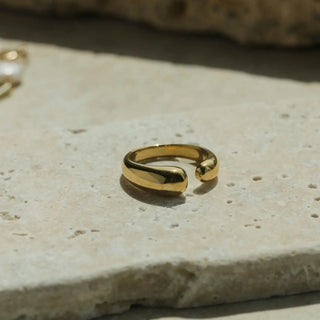MAY MARTIN Leena Ring (view 2) | Après Sea Ranch