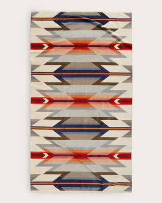 Pendleton Woolen Mills PENDLETON Oversized Jacquard Spa Towel in Wyeth Trail | Après Sea Ranch