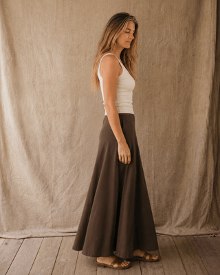 The Coastline Linen Maxi Skirt (view 5) | Après Sea Ranch