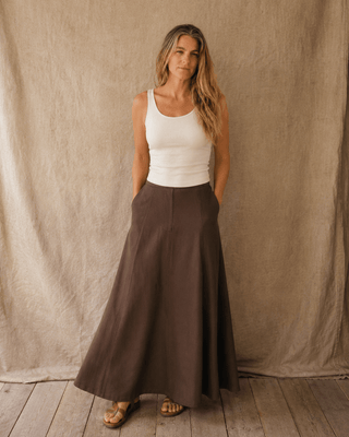 The Coastline Linen Maxi Skirt (view 4) | Après Sea Ranch
