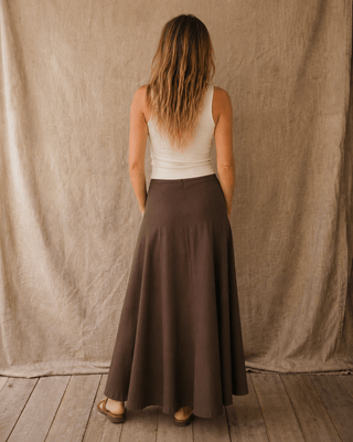 The Coastline Linen Maxi Skirt (view 6) | Après Sea Ranch