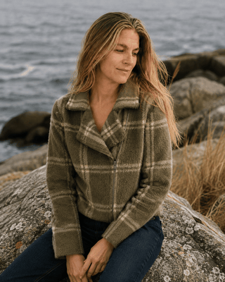 The Moss Point Jacket (view 2) | Après Sea Ranch