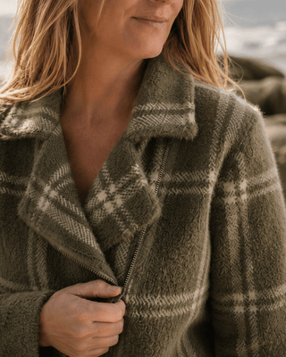 The Moss Point Jacket (view 3) | Après Sea Ranch