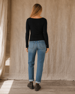 The Sakonnet Long Sleeve Tee (view 6) | Après Sea Ranch
