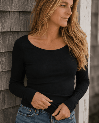 The Sakonnet Long Sleeve Tee (view 3) | Après Sea Ranch